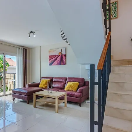 Beachfront Townhouse Palm-mar شقة *