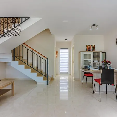 Beachfront Townhouse Palm-mar * بالم مار