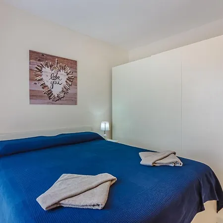 Beachfront Townhouse Palm-mar Daire *